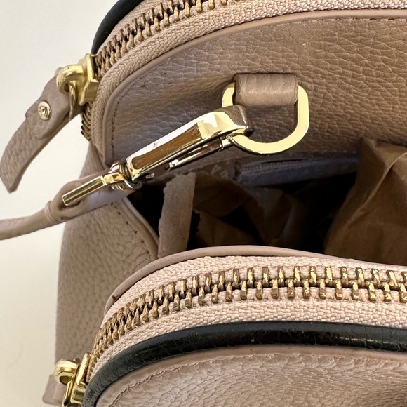 Kate Spade leather satchel bag with removable strap in taupe w/ black trim. - Picture 16 of 16